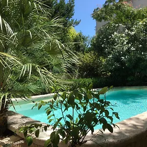 le-couvent-apt.fr-provencehotel.com/